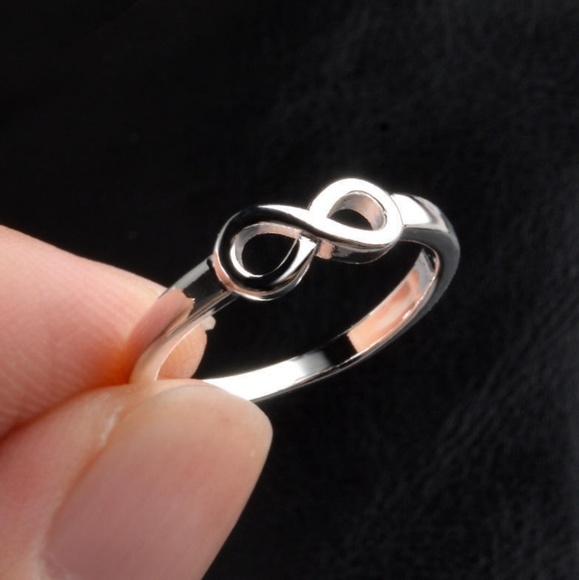 Silver Infinity Ring - Picture 4 of 4
